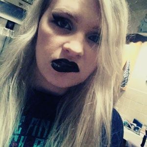 Meet your Posher, Charity